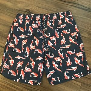 NWOT Mens swim trunks